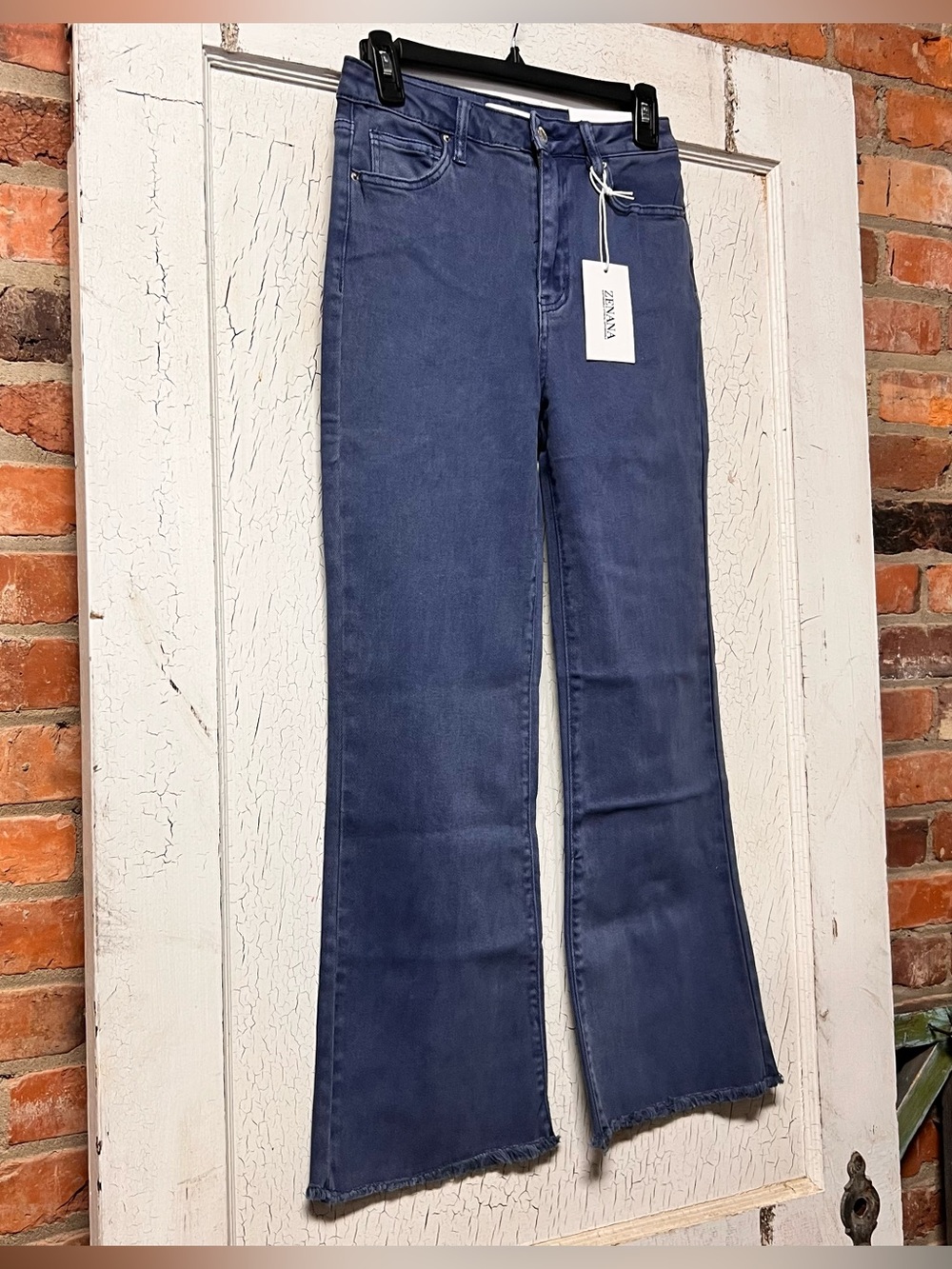 NWT Size Small Zenana Acid Wash Bootcut Jeans BlackBerry